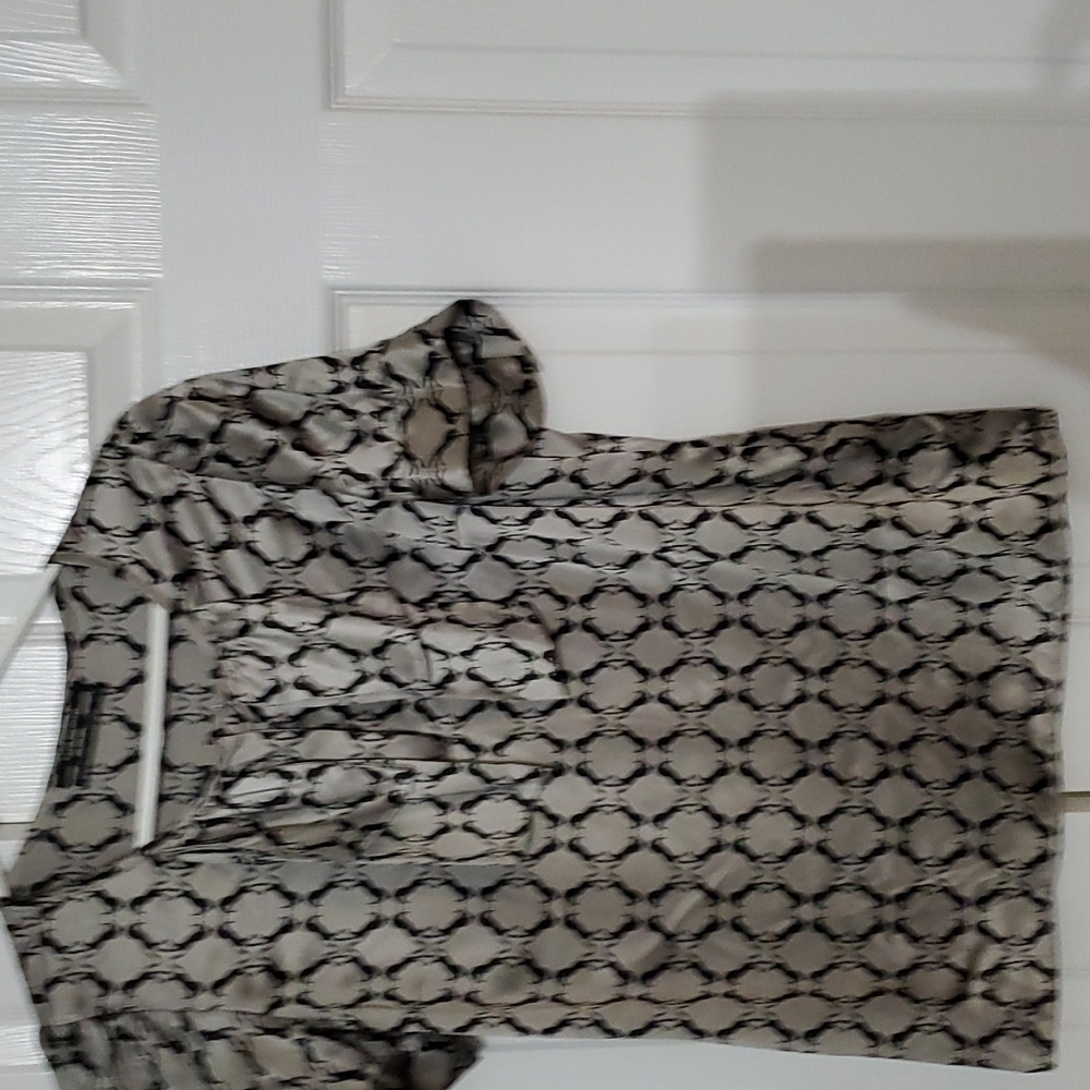 BLOUSE - Picture 2 of 3